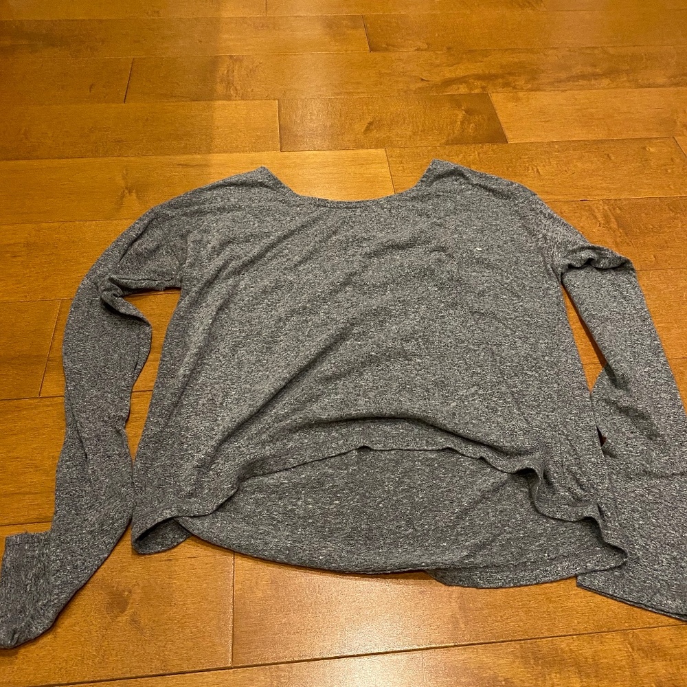 Grey exercise long sleeve shirt
